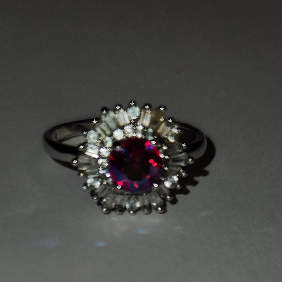 Sz 9 Ring - Picture 3 of 3